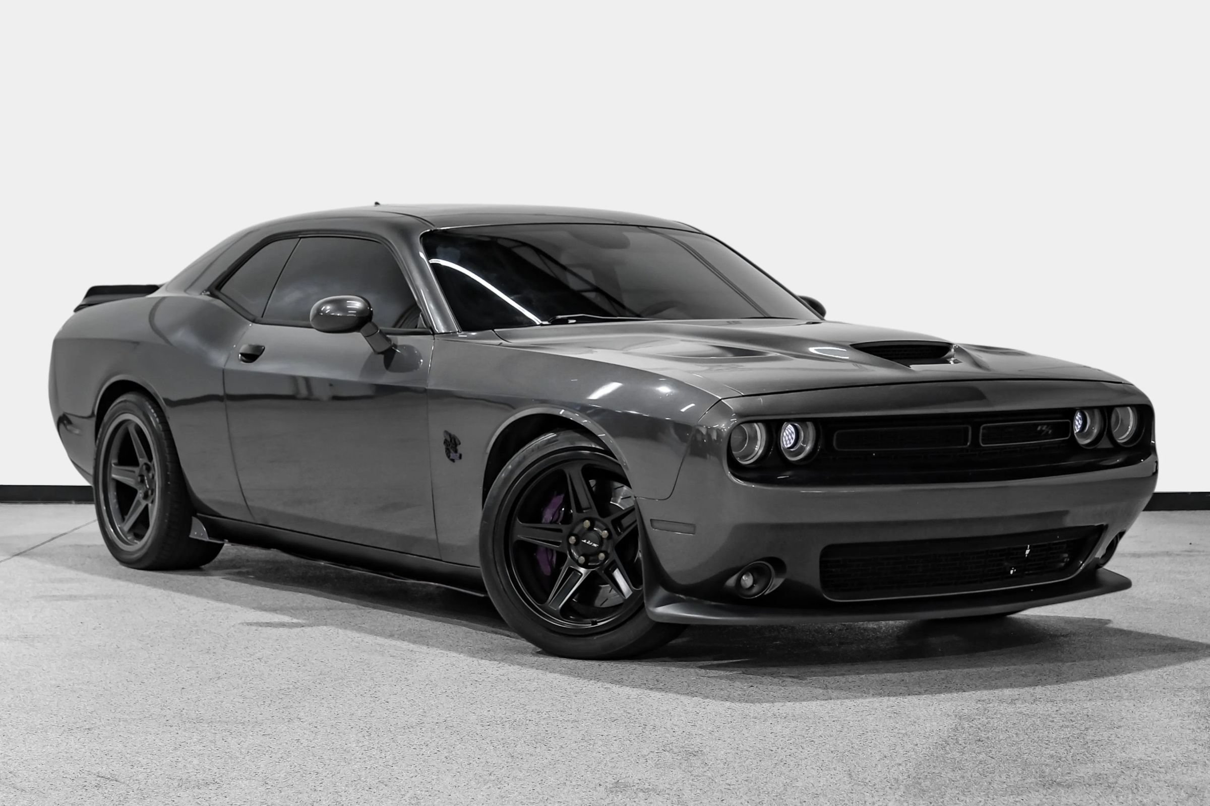 Used 2019 Dodge Challenger R/T Scat Pack w/ Dynamics Package RWD image 4
