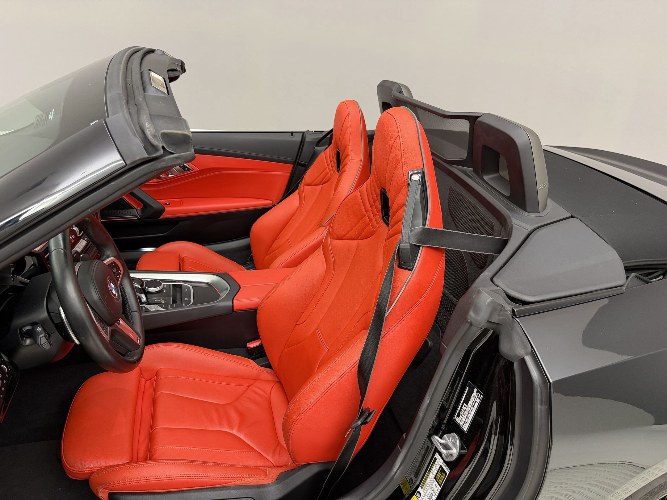 Used 2024 BMW Z4 M40i w/ Premium Package RWD image 29