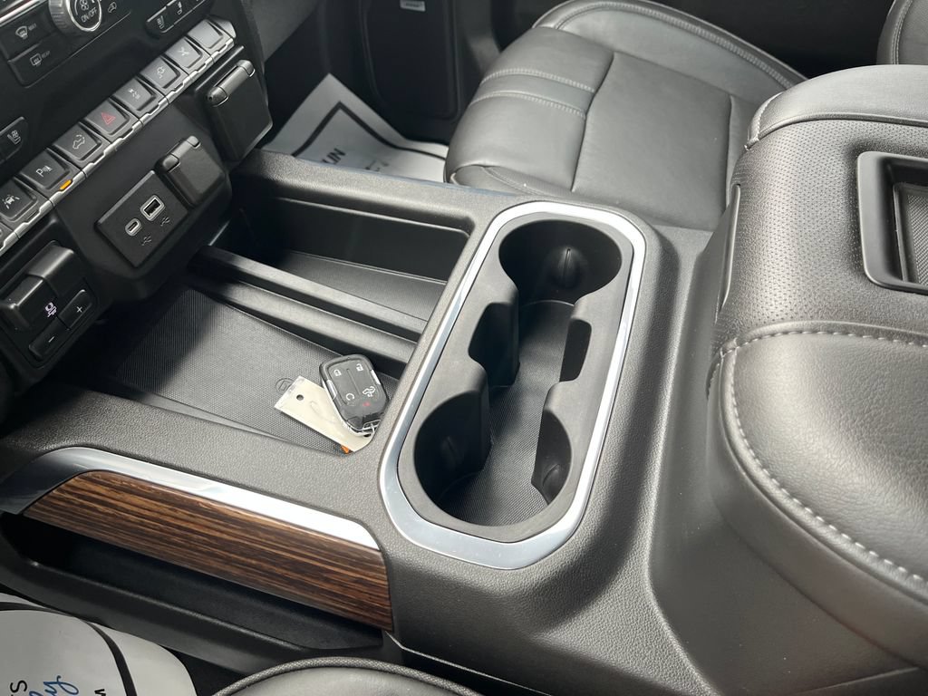 Used 2022 Chevrolet Silverado 1500 High Country w/ Technology Package AWD/4WD image 20