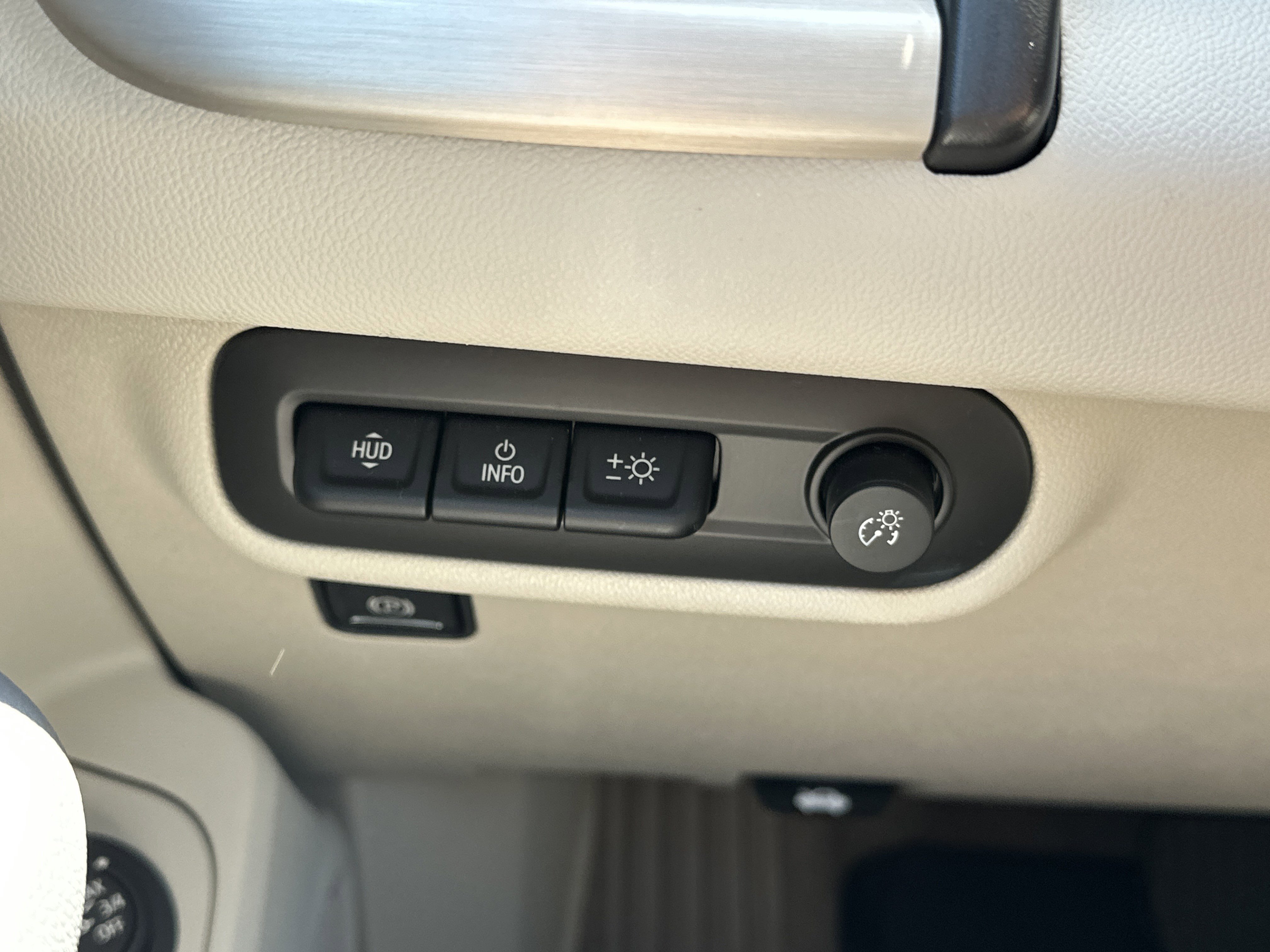 Used 2023 GMC Terrain Denali w/ Denali Premium Package image 28