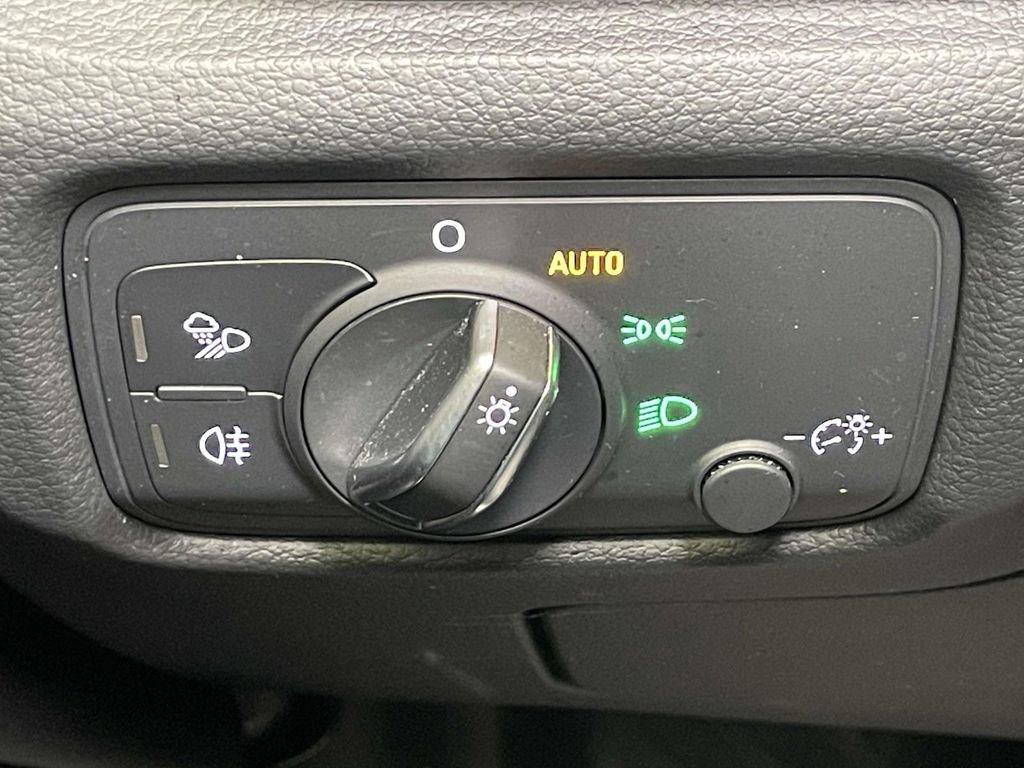 Used 2020 Audi A3 2.0T Premium image 34