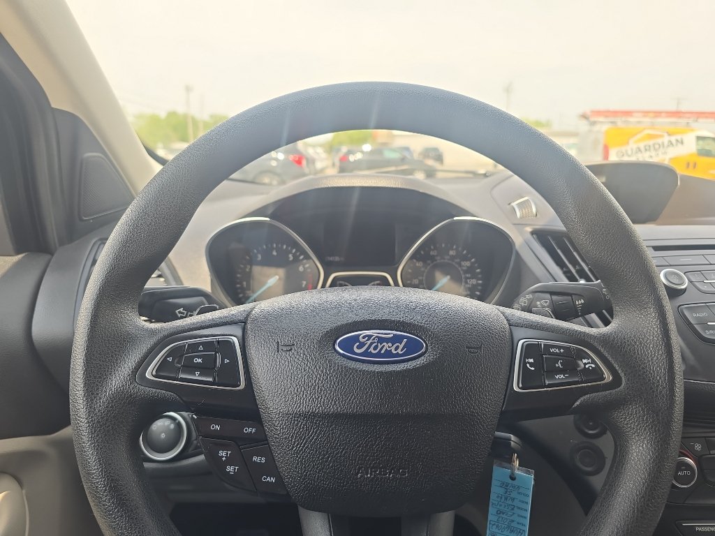 Used 2017 Ford Escape SE AWD/4WD image 19