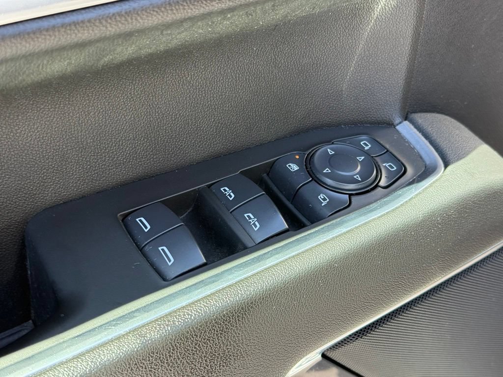 Used 2025 GMC Sierra 1500 SLT RWD image 31