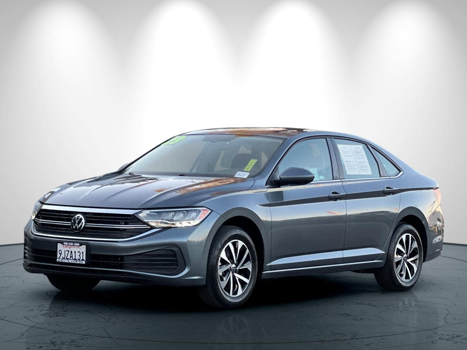 Used 2023 Volkswagen Jetta S image 8