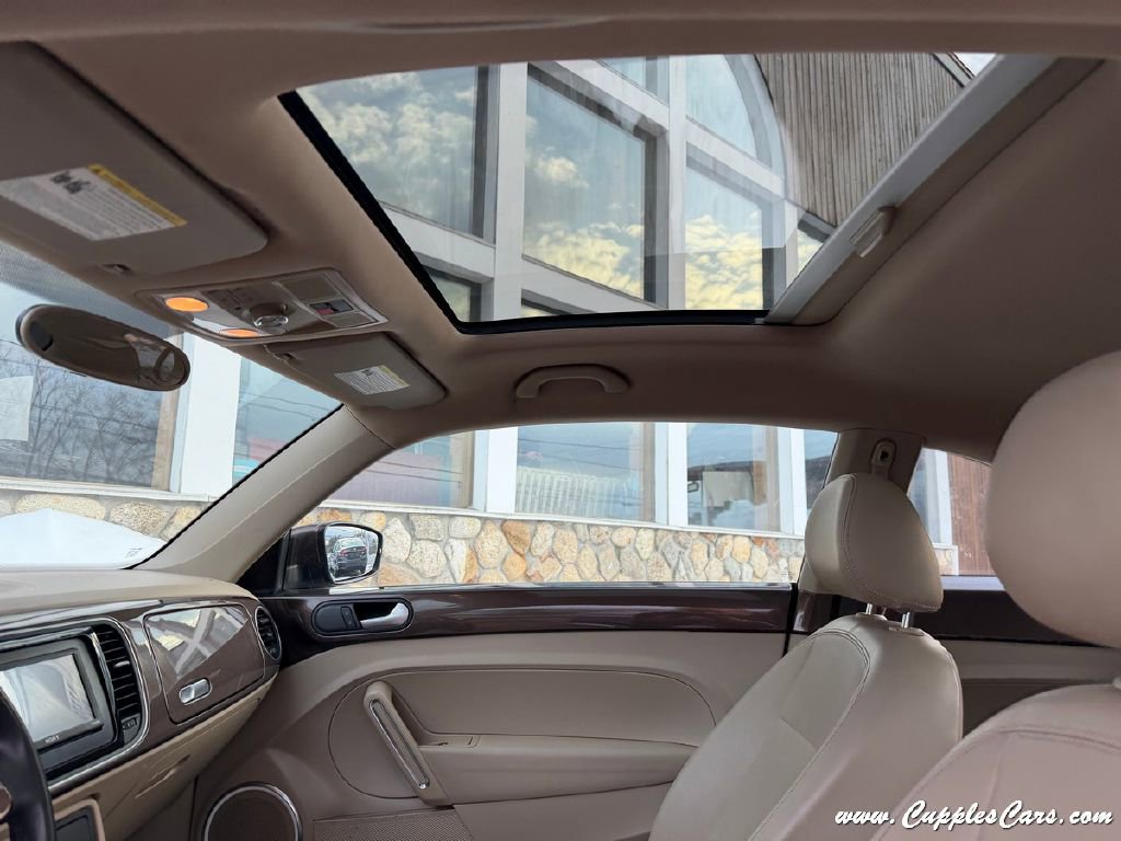 Used 2014 Volkswagen Beetle 1.8T image 7