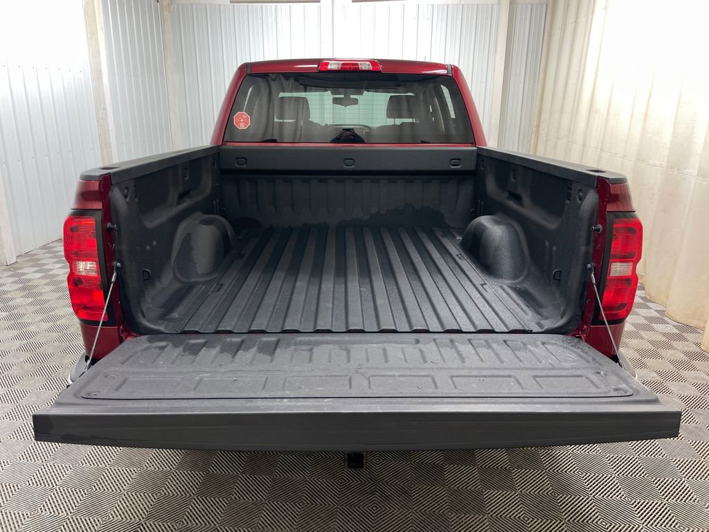 Used 2018 Chevrolet Silverado 1500 LT w/ All Star Edition image 43