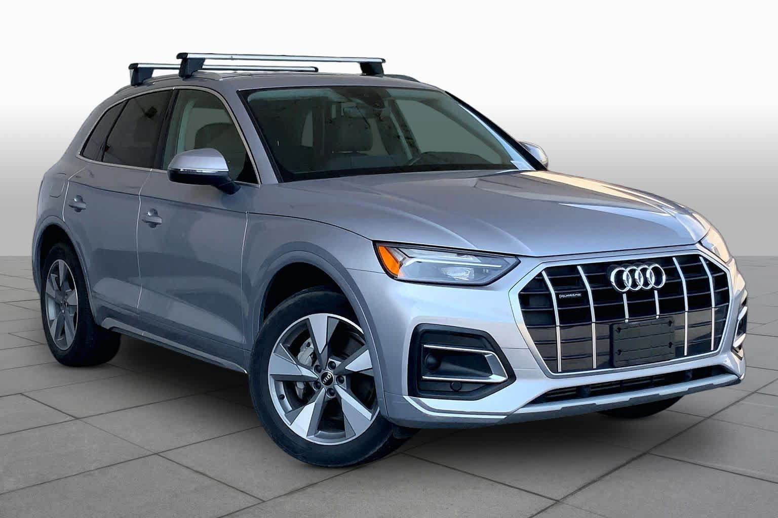 Used 2023 Audi Q5 2.0T Premium w/ Convenience Package AWD/4WD image 3
