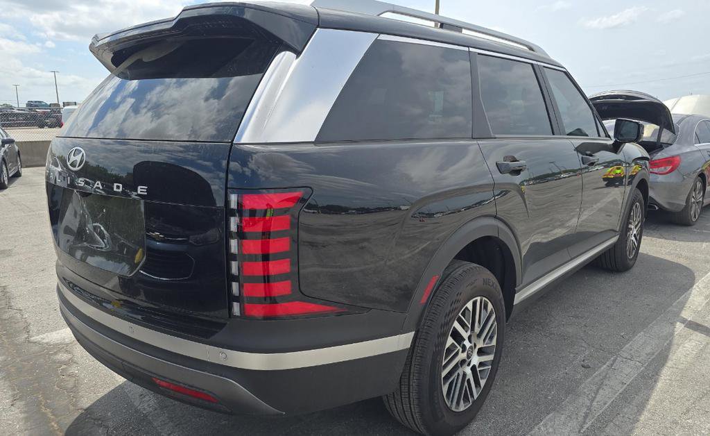 Used 2026 Hyundai Palisade SEL FWD image 6