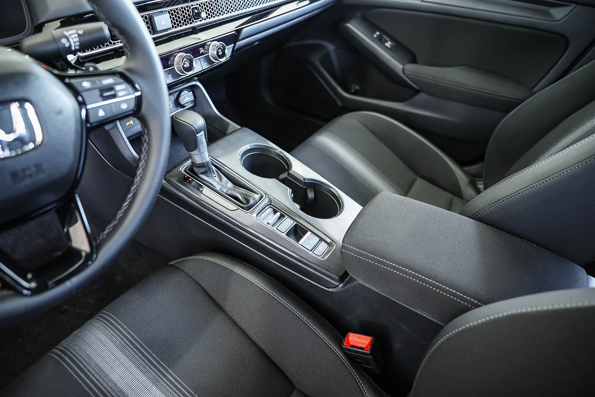 Used 2025 Honda Civic Sport image 28