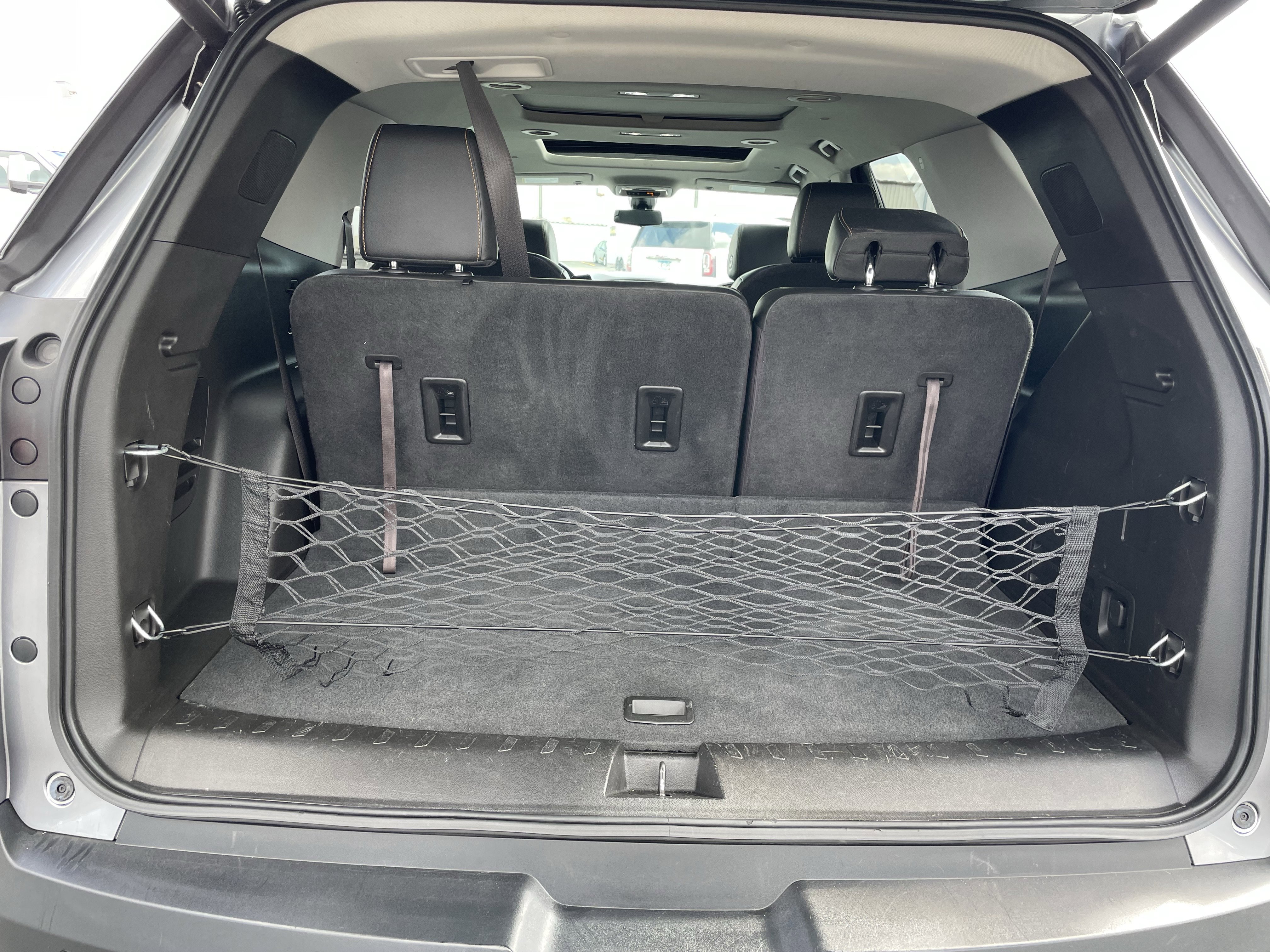 Used 2019 Chevrolet Traverse RS w/ LPO, 'HIT The Road' Package AWD/4WD image 9