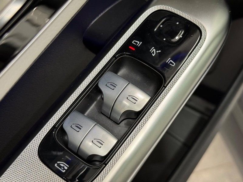 New 2026 Mercedes-Benz GLC 300 4MATIC image 14