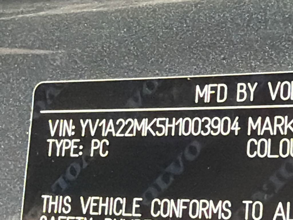 Used 2017 Volvo S90 T6 Momentum w/ Vision Package image 34