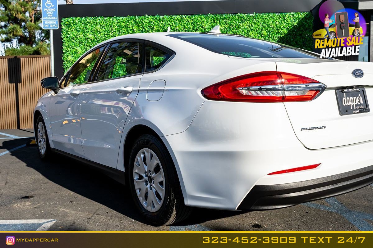 Used 2020 Ford Fusion S image 9
