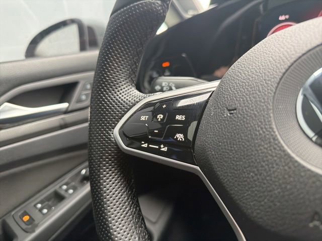 Used 2022 Volkswagen GTI SE image 35