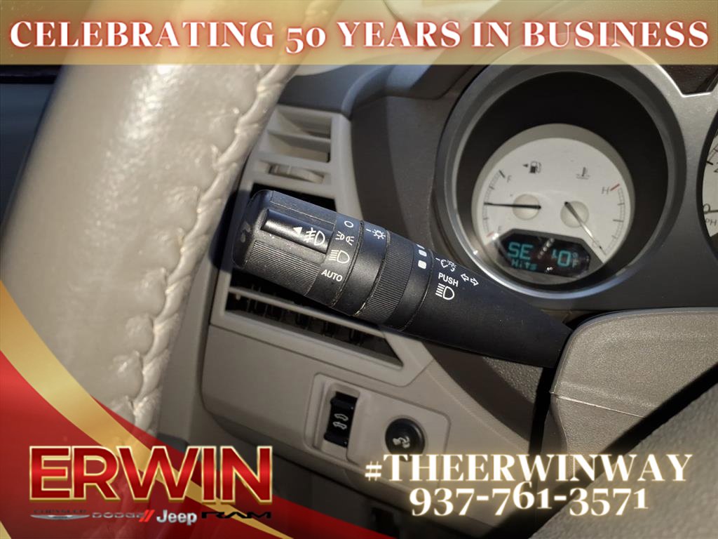 Used 2009 Chrysler Sebring Touring w/ Special Touring Group image 25