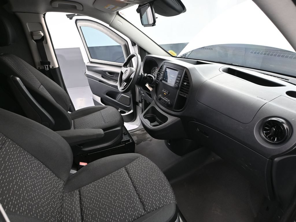 Used 2023 Mercedes-Benz Metris image 39