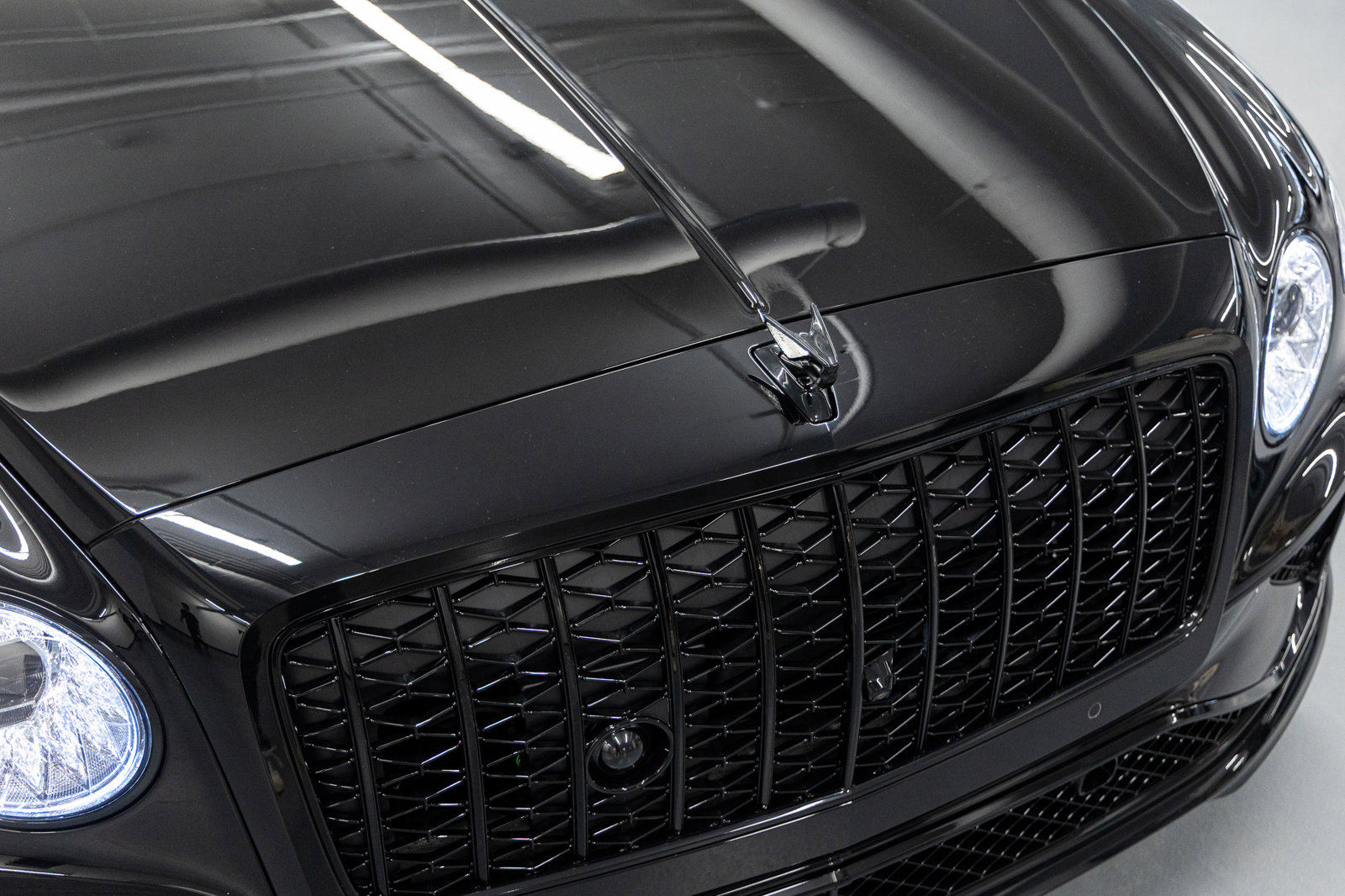 New 2026 Bentley Flying Spur Plug-In Hybrid AWD/4WD image 12
