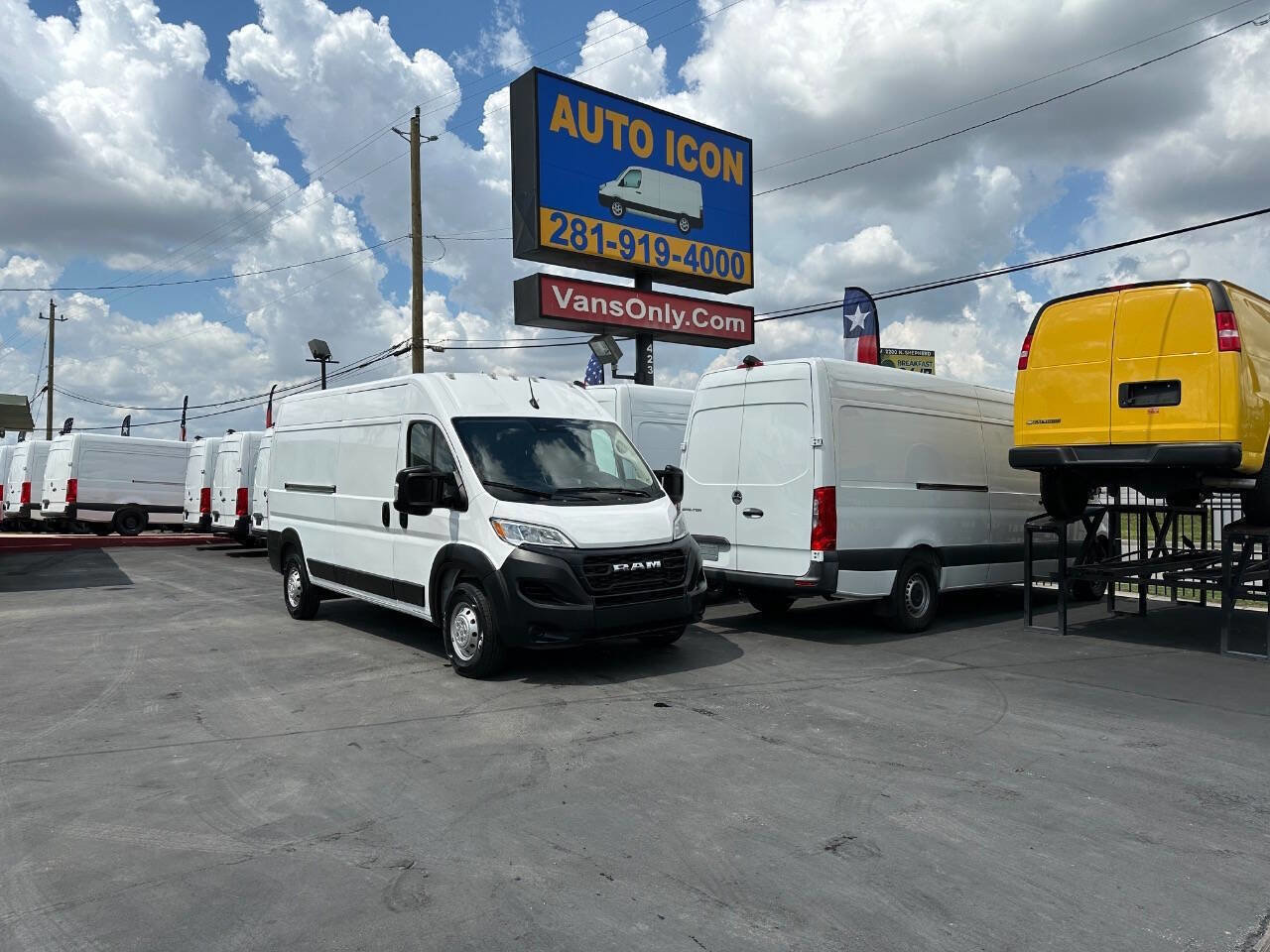 Used 2023 RAM ProMaster 2500 image 21