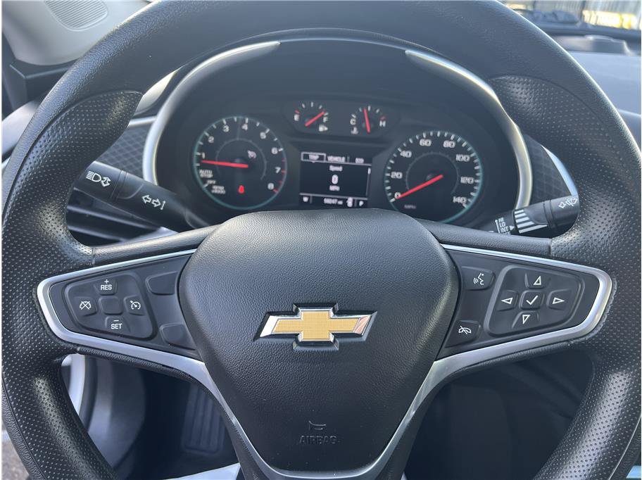 Used 2022 Chevrolet Malibu LT FWD image 16