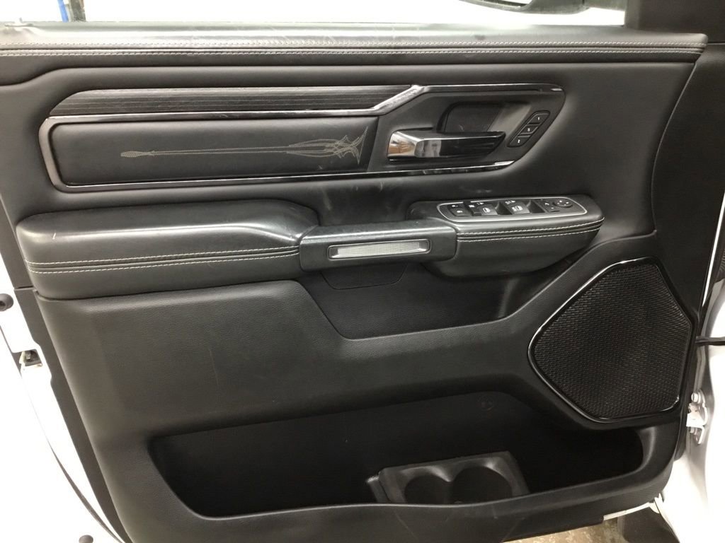 Used 2022 RAM 1500 Limited w/ Body-Colour Bumper Group image 9
