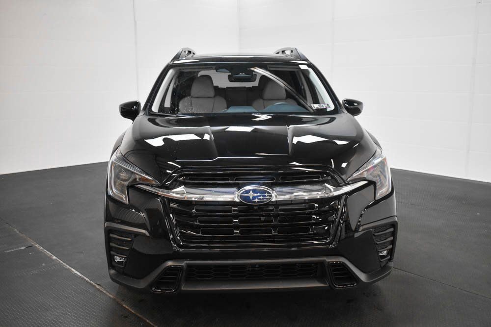 New 2026 Subaru Ascent Limited image 2
