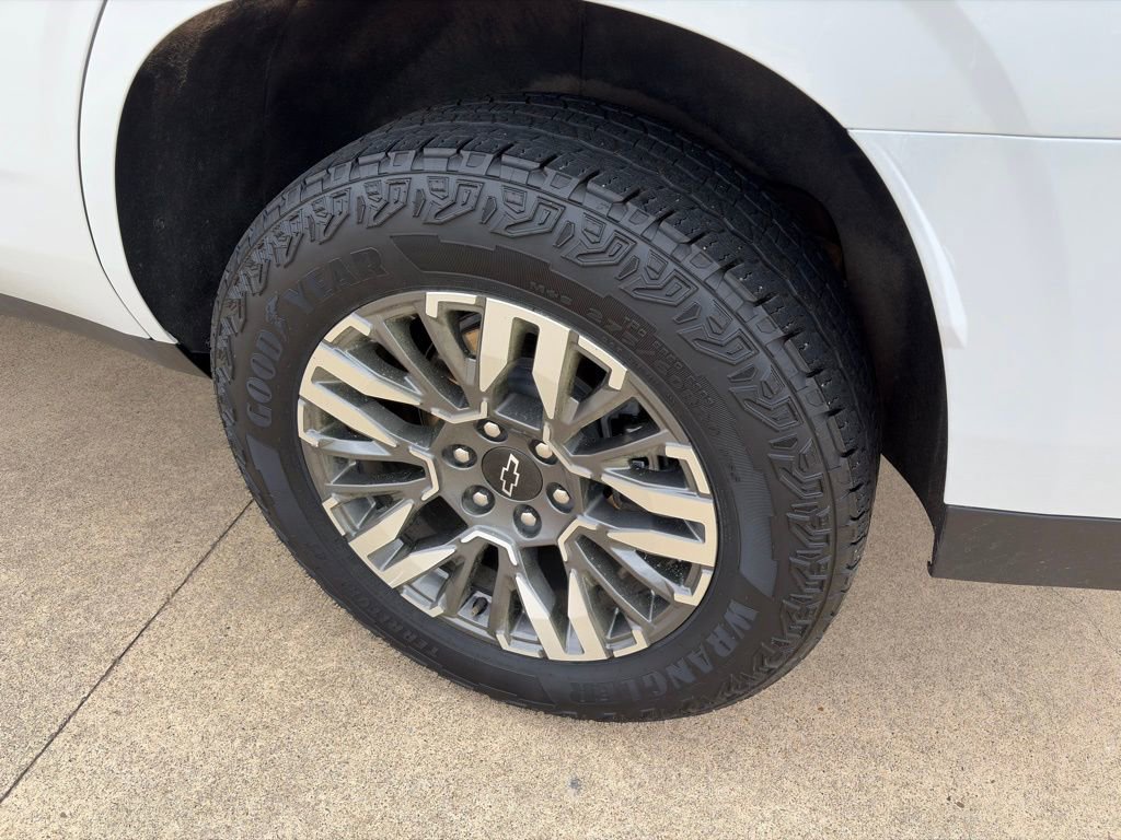 Used 2025 Chevrolet Tahoe Z71 image 7