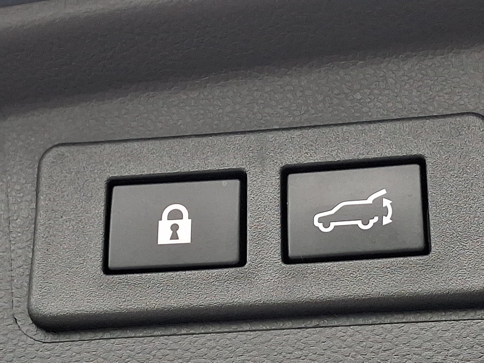 Certified 2025 Subaru Outback Limited AWD/4WD image 30
