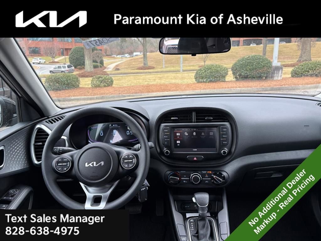 New 2025 Kia Soul LX w/ LX Technology Package image 8