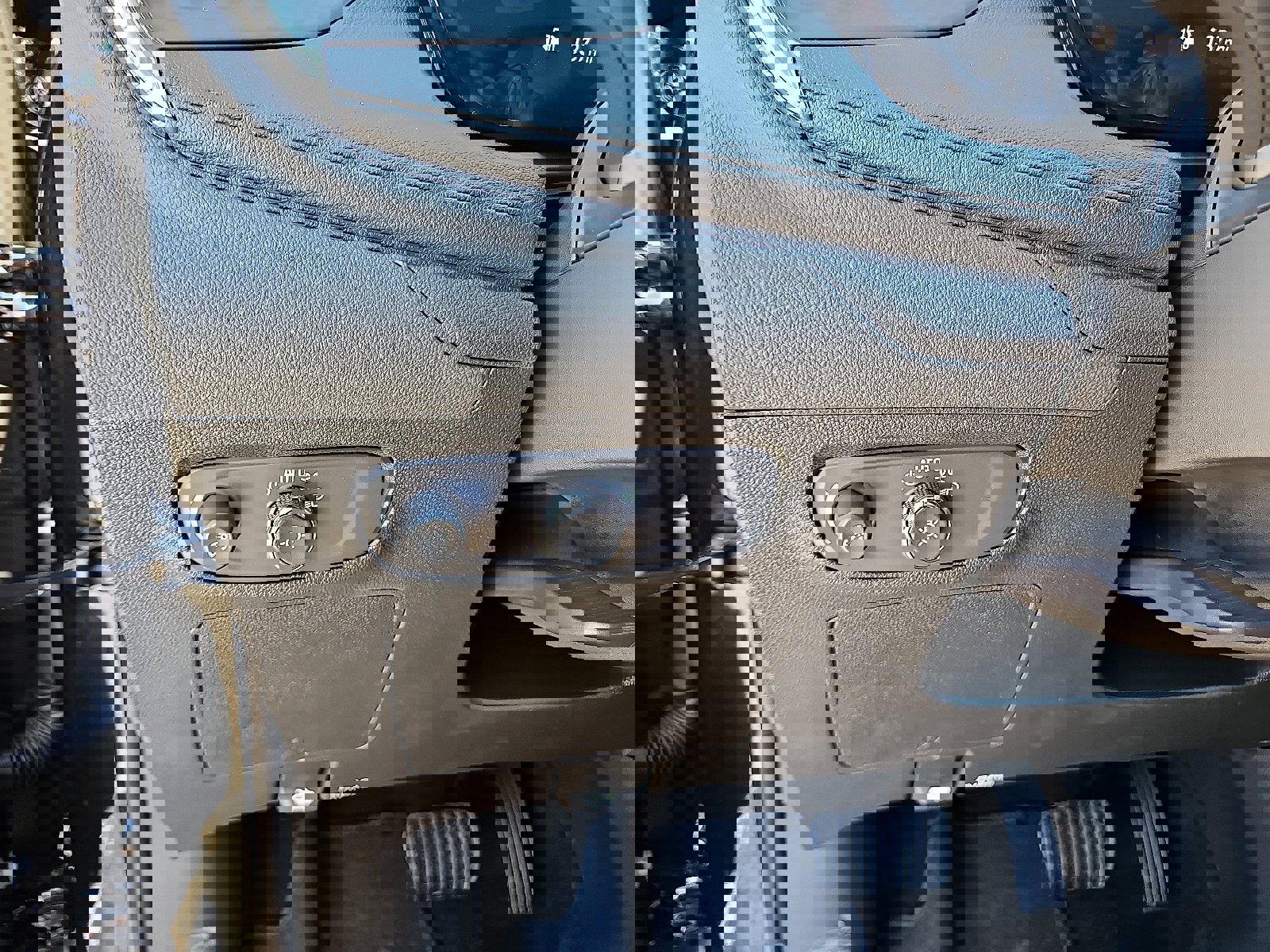 New 2026 Buick Encore GX Sport Touring image 19