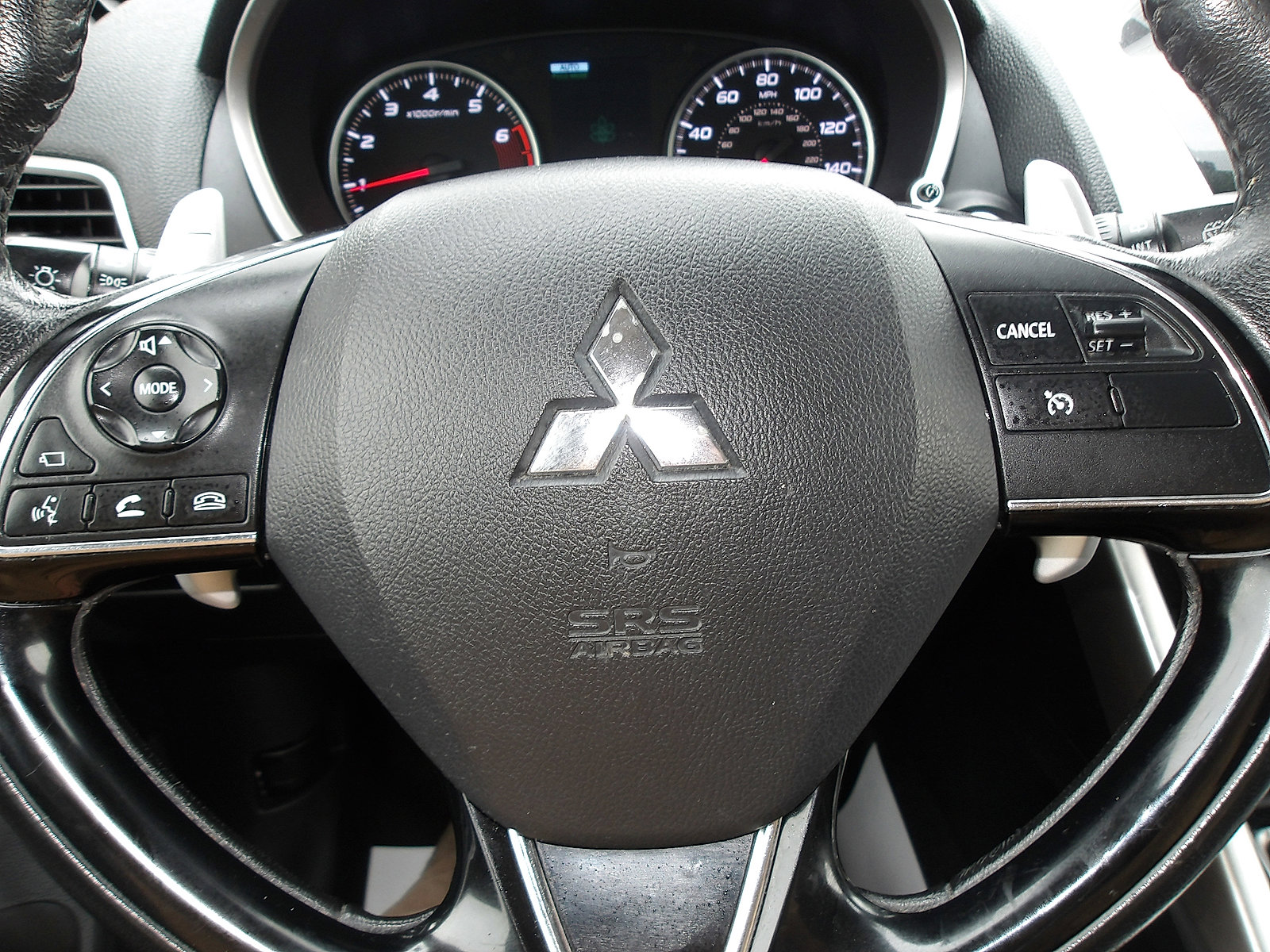 Used 2019 Mitsubishi Eclipse Cross image 18