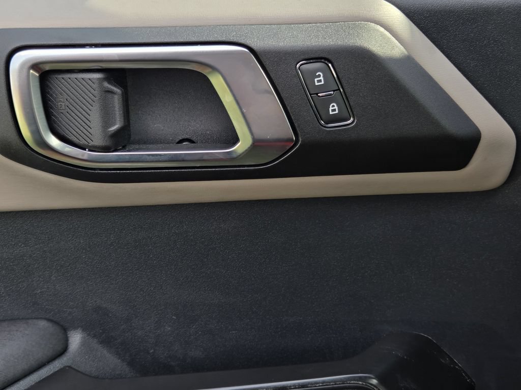 Used 2024 Ford Bronco Wildtrak AWD/4WD image 14