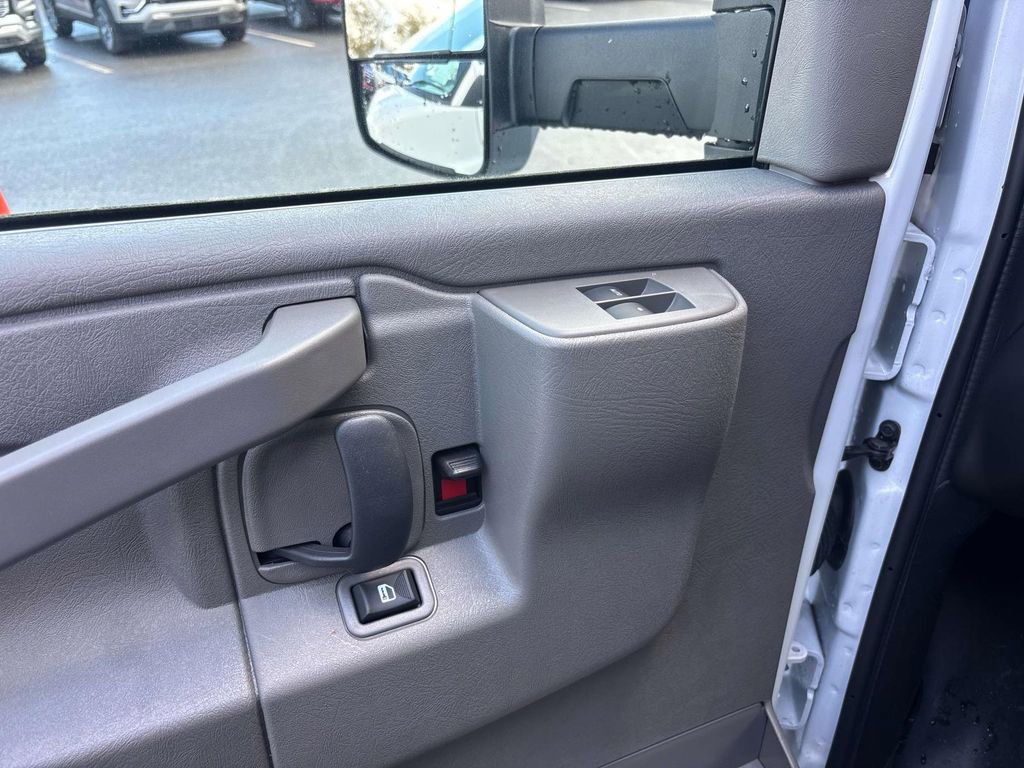 New 2024 GMC Savana 3500 w/ Power Convenience Package image 7