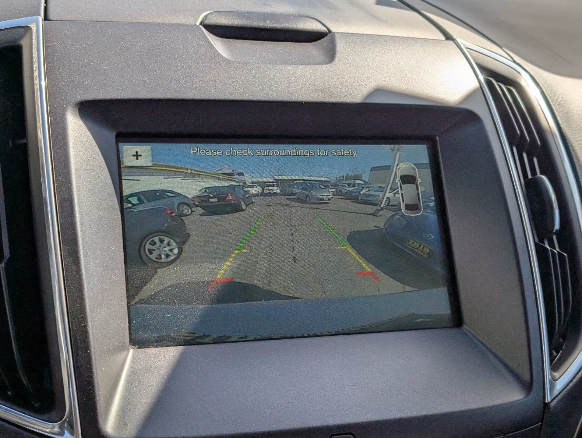 Used 2017 Ford Edge Titanium w/ Equipment Group 301A AWD/4WD image 27