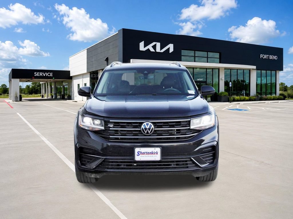 Used 2023 Volkswagen Atlas SEL R-Line AWD/4WD image 2