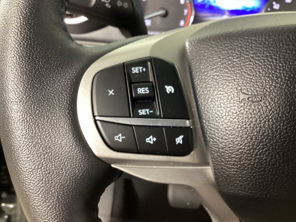 Used 2024 Ford Explorer XLT w/ Equipment Group 202A AWD/4WD image 14