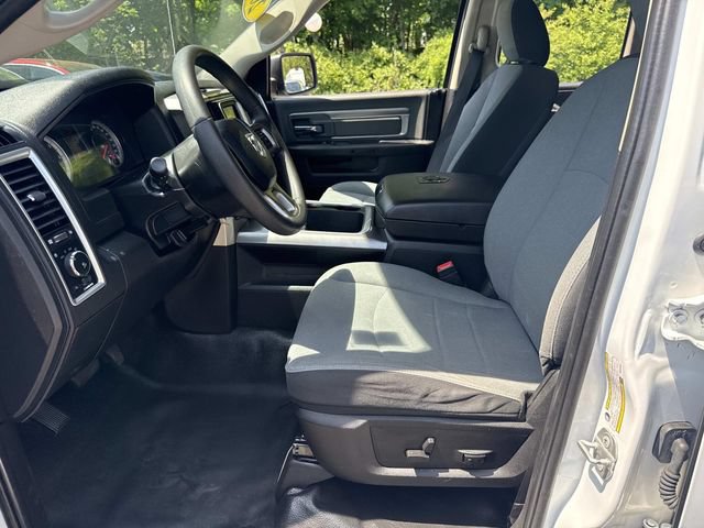 Used 2021 RAM 1500 Classic SLT RWD image 19