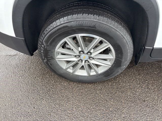 Used 2023 Chevrolet Traverse LT image 46