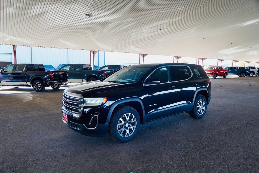 Used 2023 GMC Acadia SLE image 2