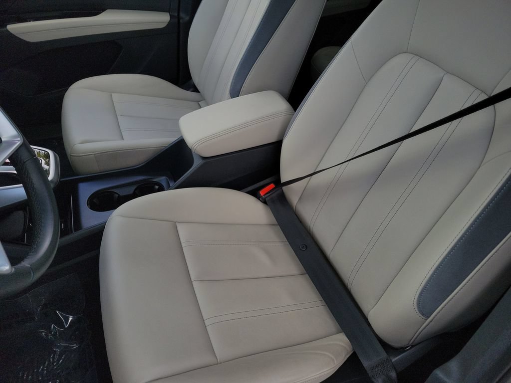 Certified 2025 Audi Q4 e-tron Premium Plus w/ Premium Plus AWD/4WD image 17