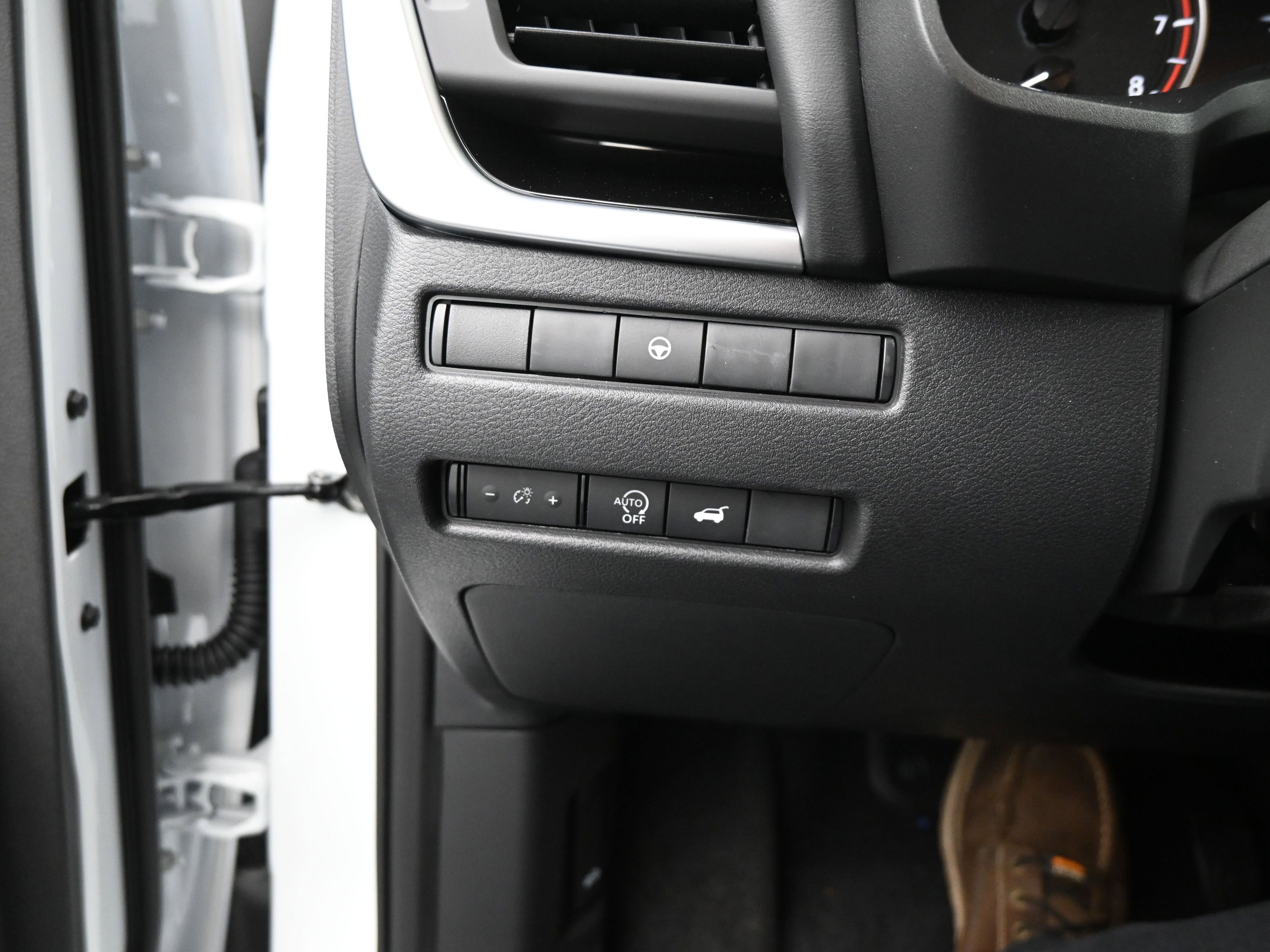New 2026 Nissan Rogue SV AWD/4WD image 12