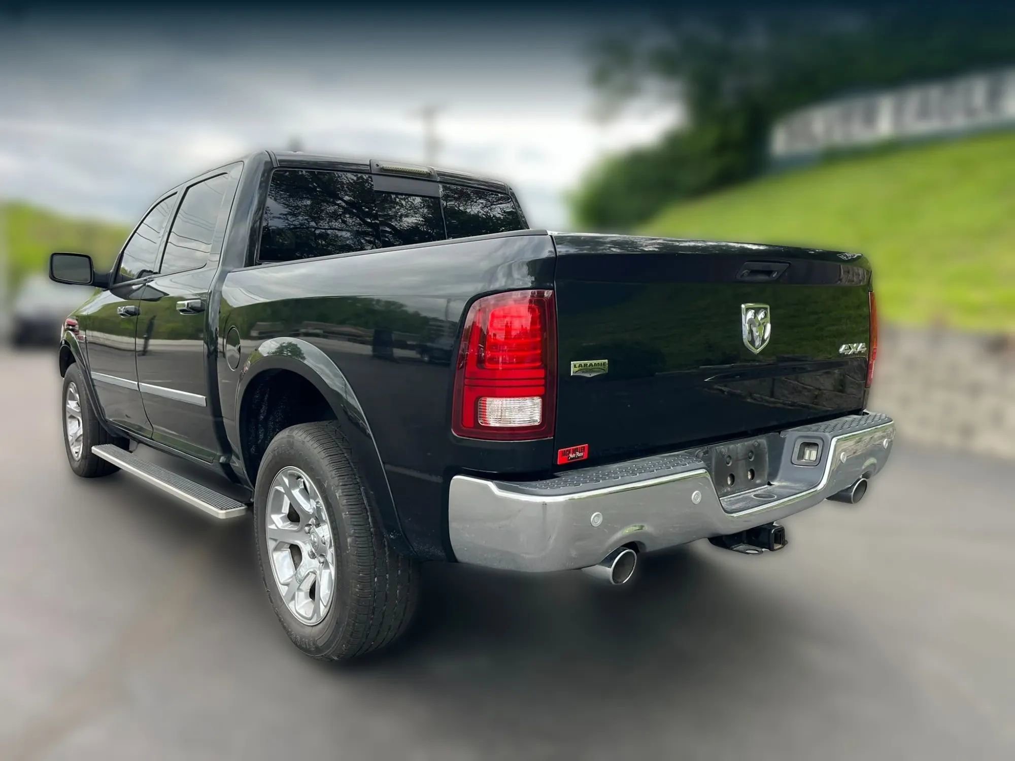 Used 2018 RAM 1500 Laramie w/ Convenience Group image 6