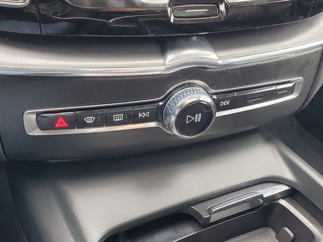 Certified 2023 Volvo XC60 B5 Core w/ Climate Package image 25