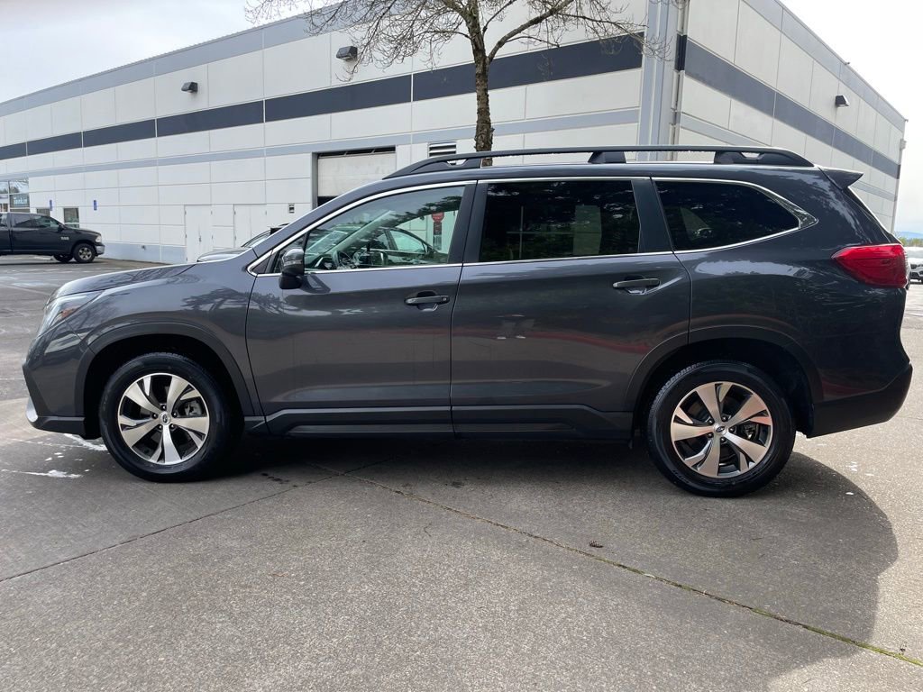 Used 2023 Subaru Ascent Premium w/ Convenience Package image 6