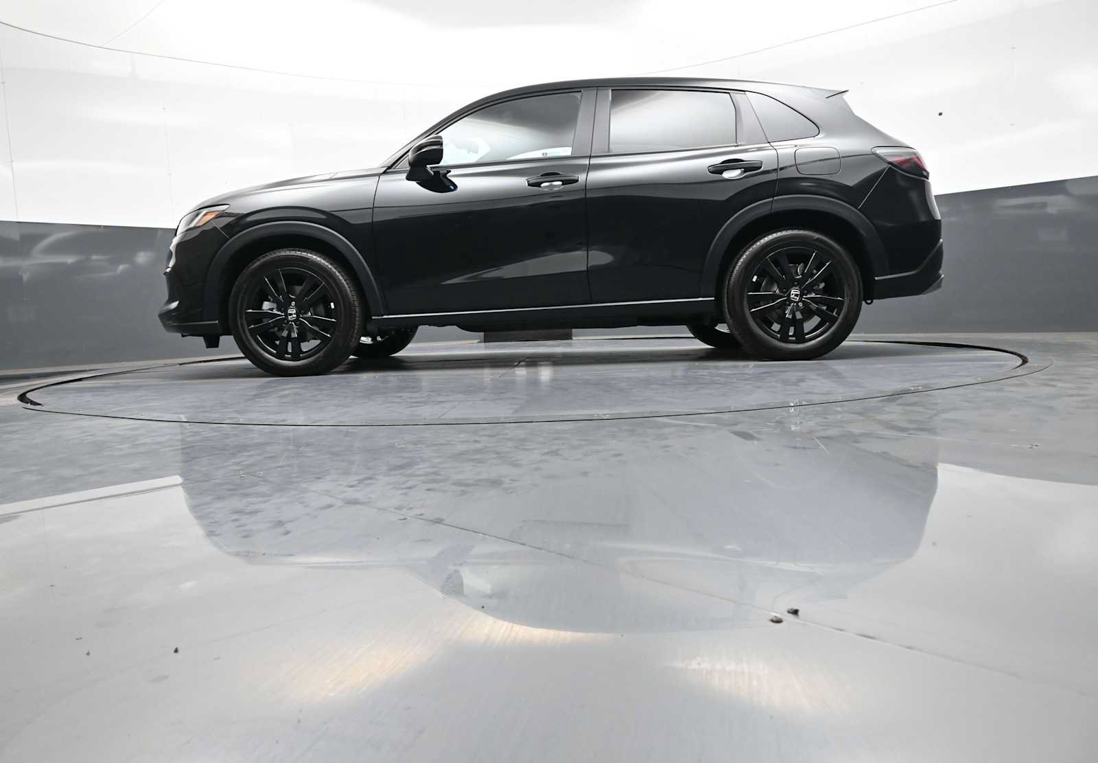 Certified 2027 Honda HR-V Sport image 32