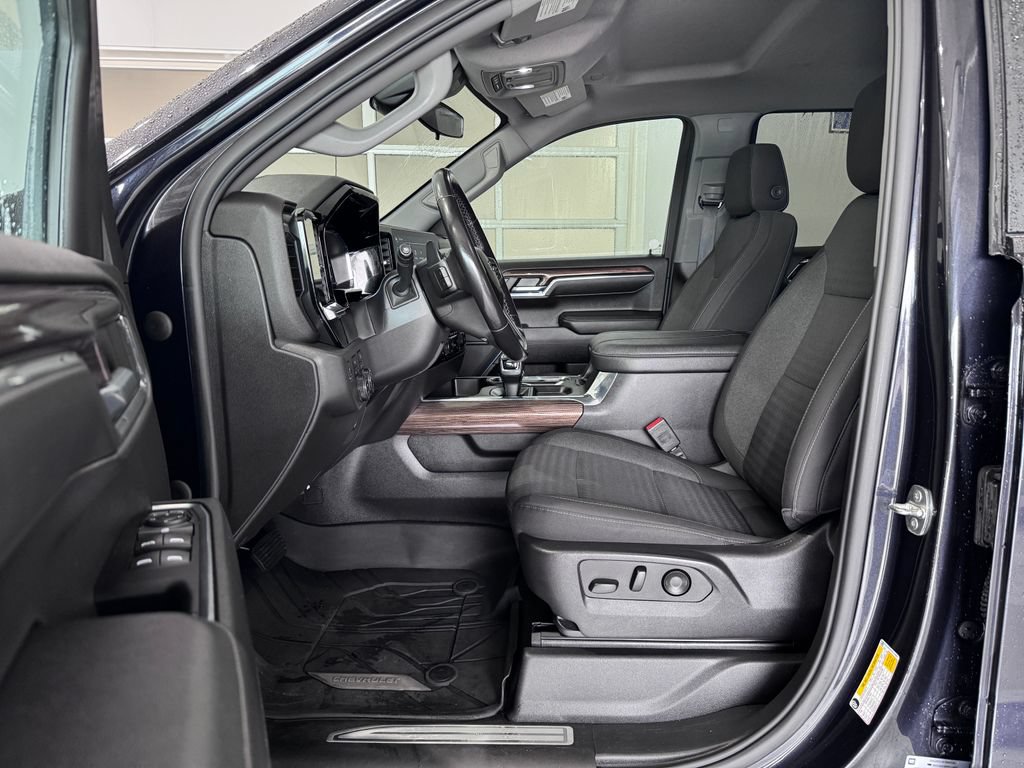 Certified 2023 Chevrolet Silverado 1500 RST w/ Protection Package AWD/4WD image 10