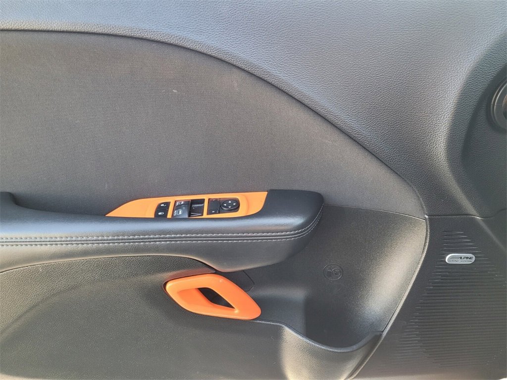 Used 2023 Dodge Challenger SXT image 23