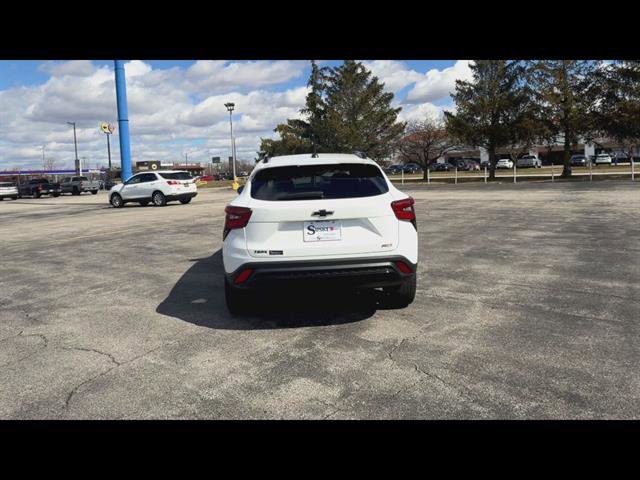 Used 2024 Chevrolet Trax RS image 30