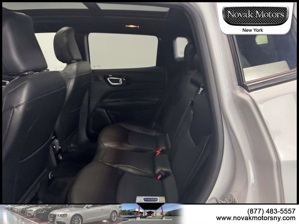 Used 2023 Jeep Compass High Altitude AWD/4WD image 11