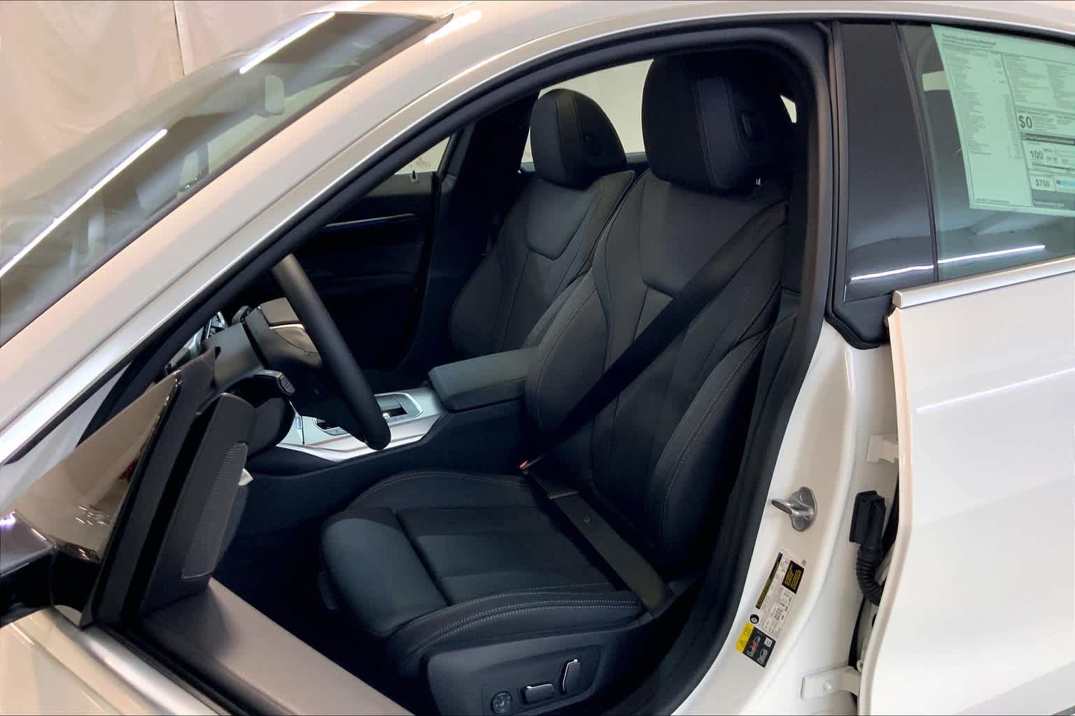 Used 2024 BMW i4 eDrive40 w/ Premium Package RWD image 9