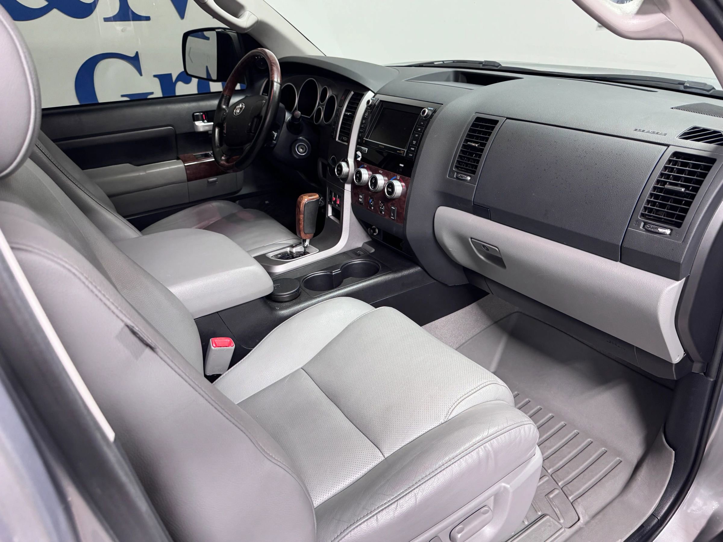 Used 2010 Toyota Tundra Limited AWD/4WD image 14